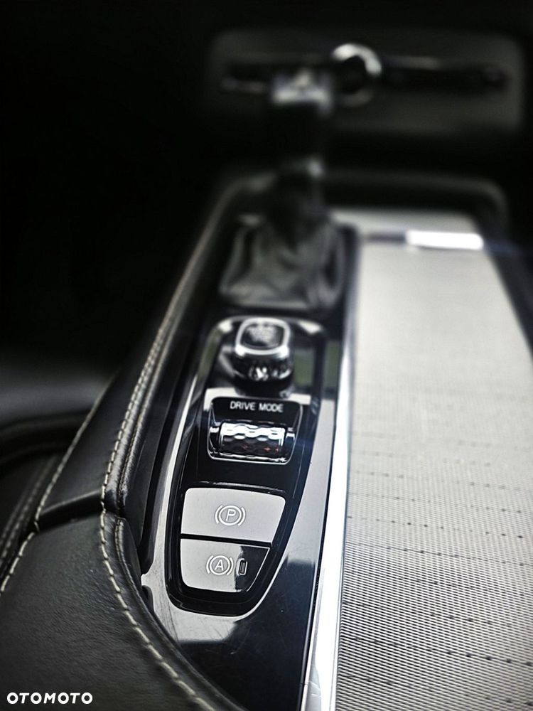 Volvo XC 90 D5 AWD Inscription - 26