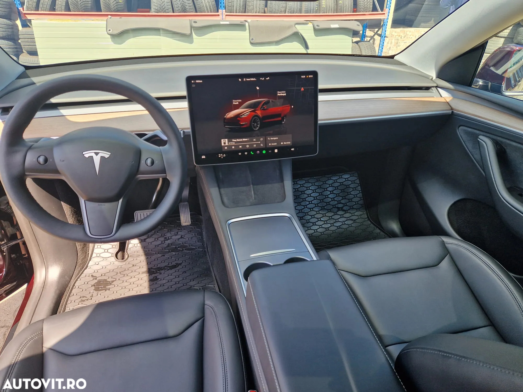 Tesla Model Y Long Range Dual Motor AWD - 6