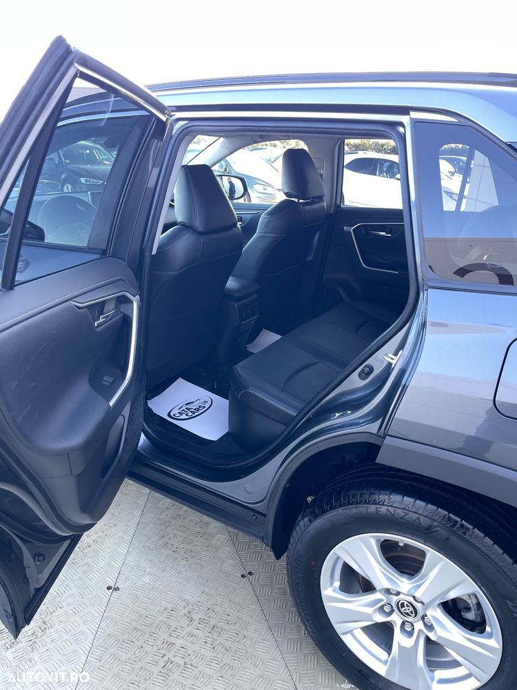 Toyota RAV4 - 27