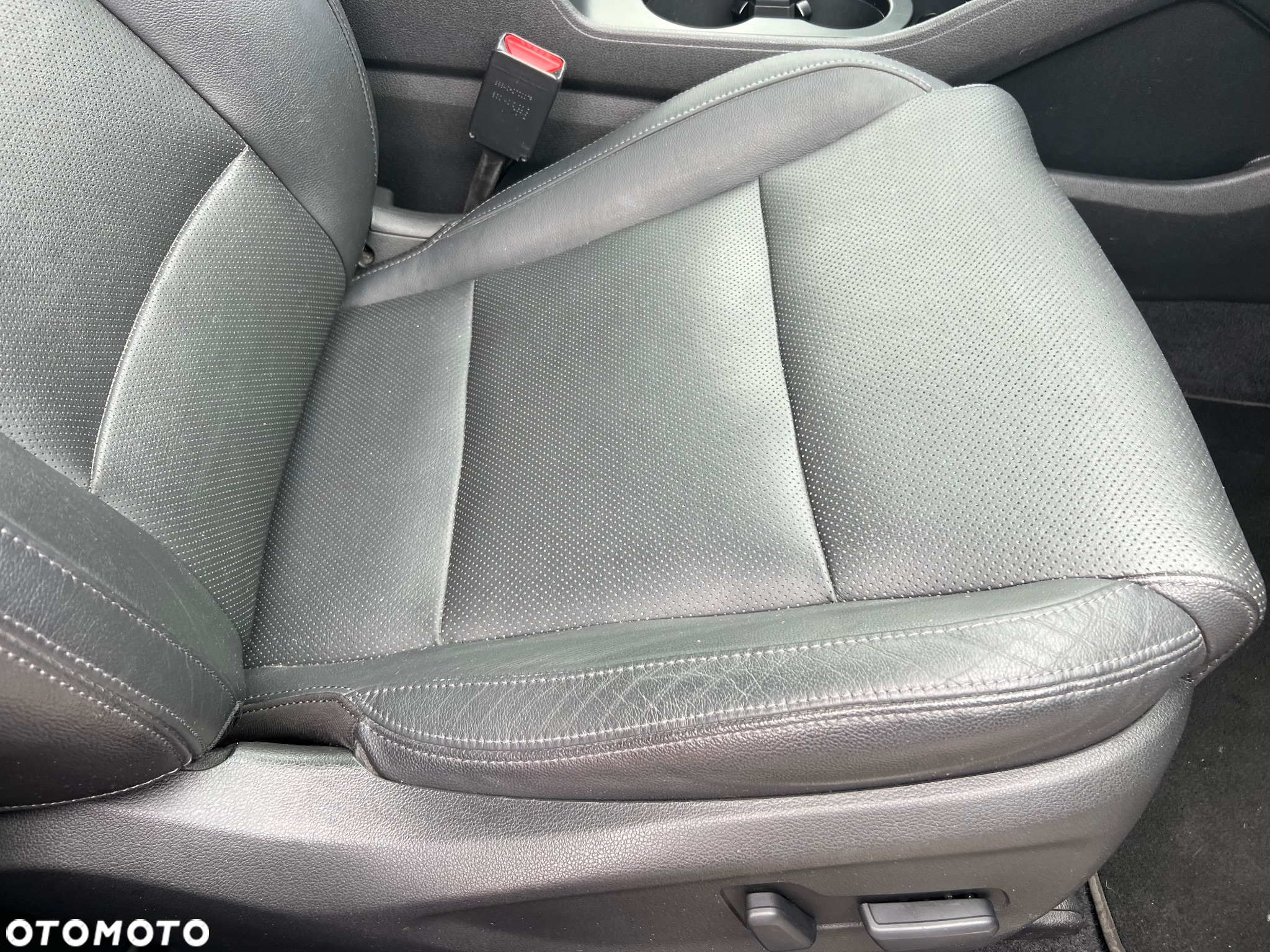 Hyundai Tucson blue 1.7 CRDi 2WD DCT Premium - 16
