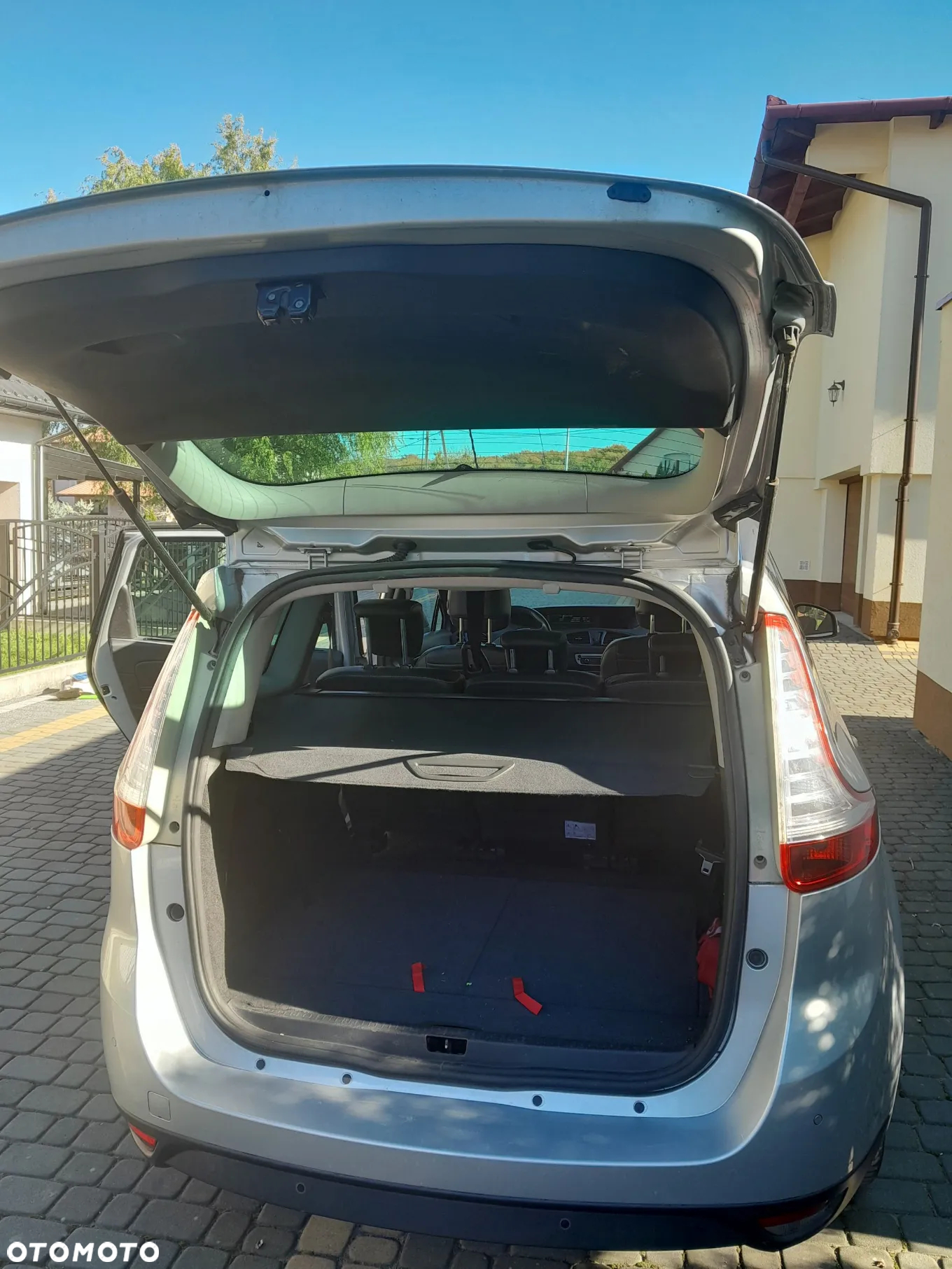 Renault Grand Scenic - 14
