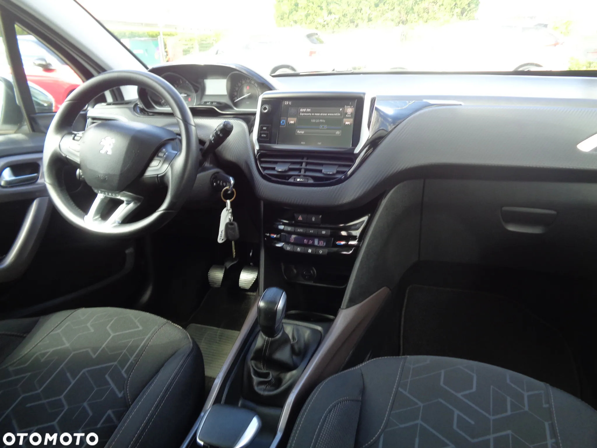 Peugeot 2008 1.2 Pure Tech Style - 20