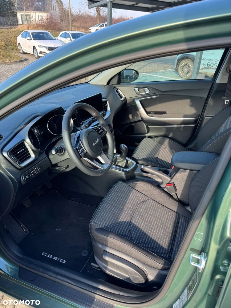 Kia Ceed 1.5 T-GDI M - 5