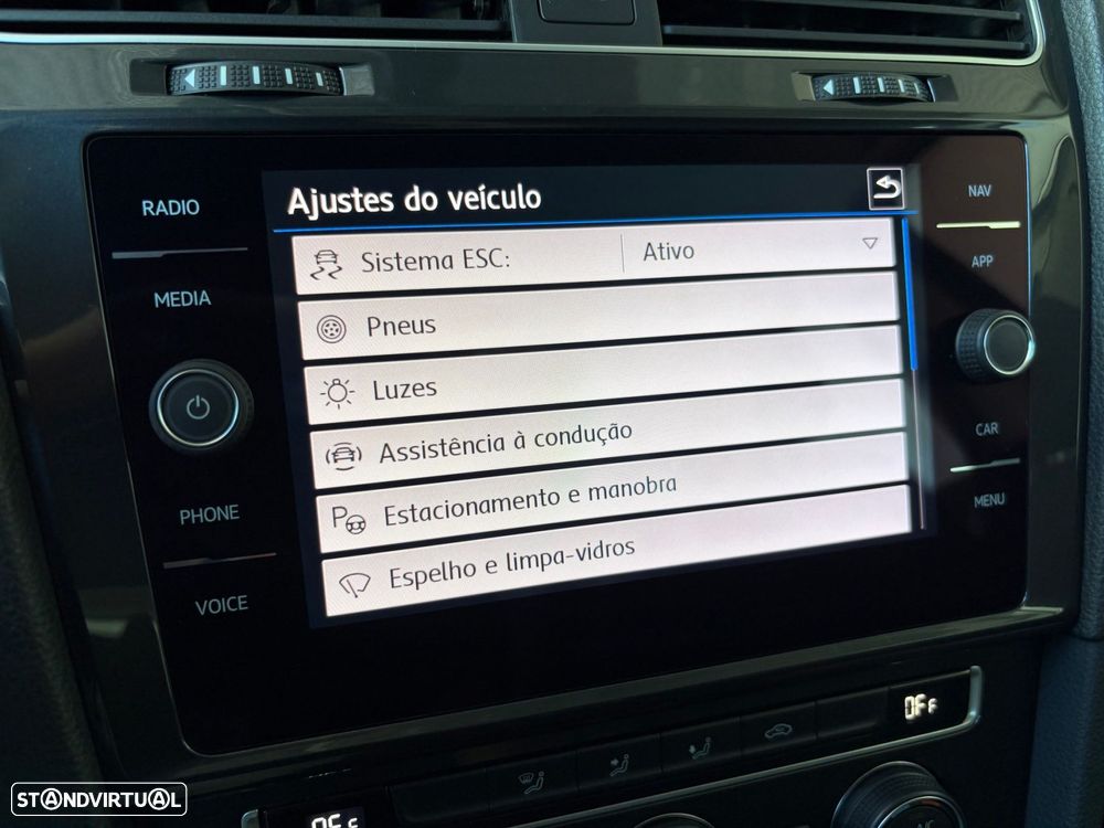 VW Golf Variant 1.6 TDi Confortline - 33