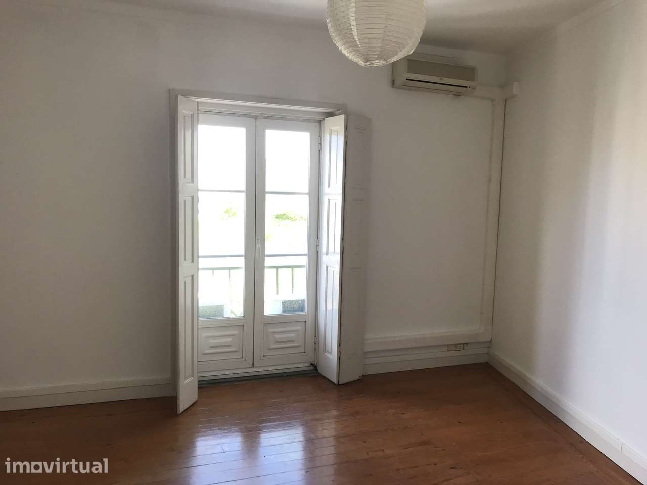 Apartamento T3 à piscina da Constituição e metro Carolina Michaelis - Grande imagem: 5/31