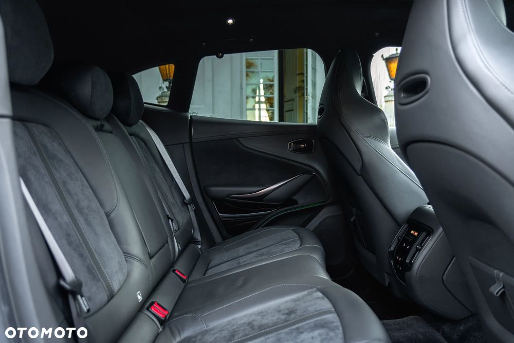 Aston Martin DBX707 - 32