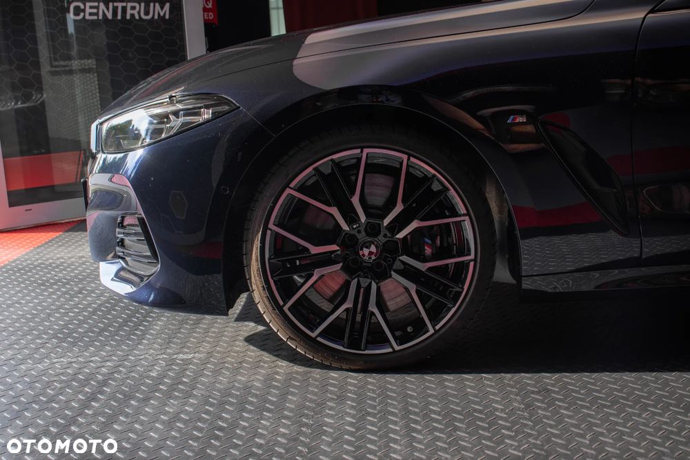 BMW Seria 8 - 16