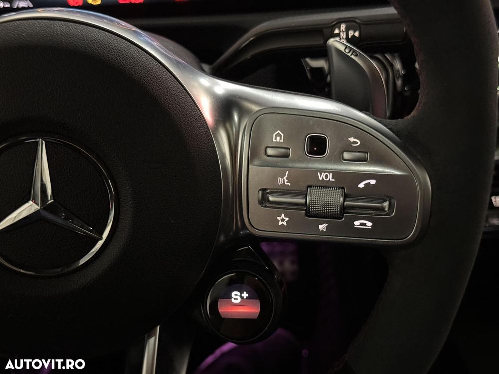Mercedes-Benz CLA 45 AMG - 22