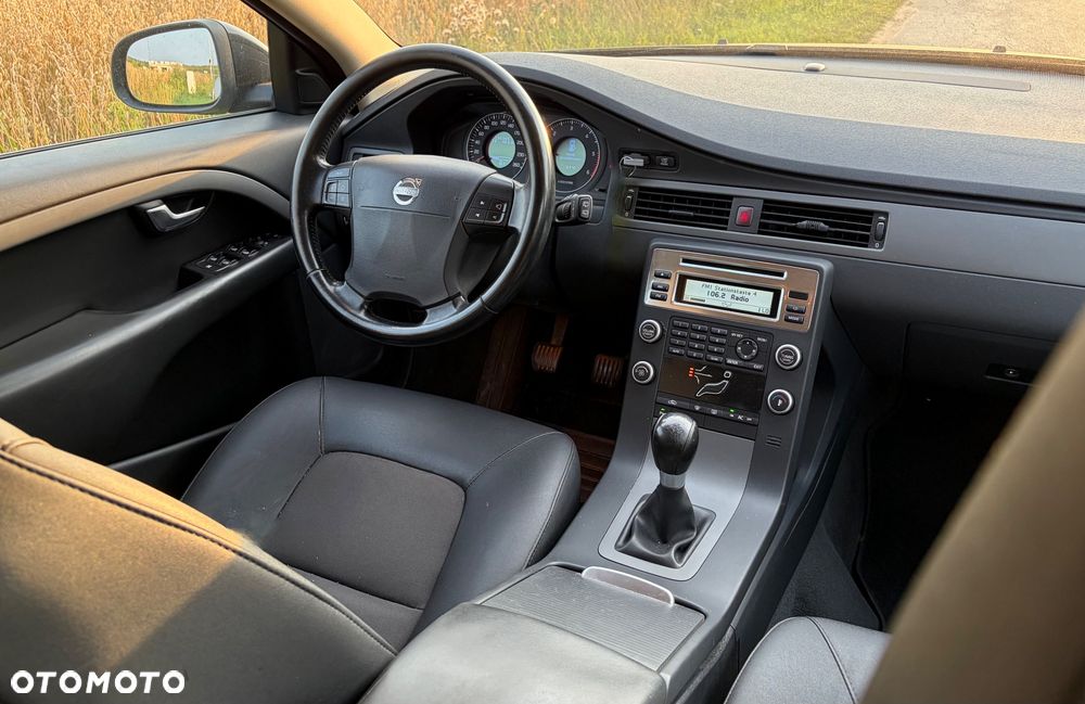 Volvo V70 2.0D Momentum - 14