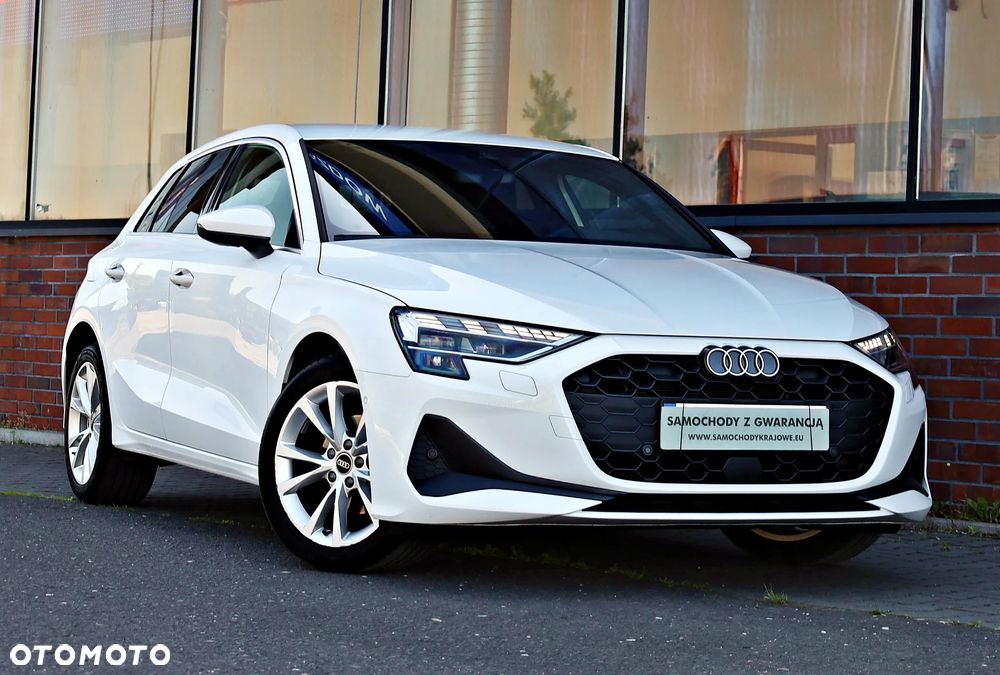 Audi A3 Sportback - 1
