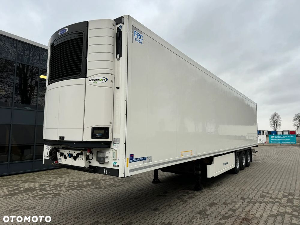 Krone Chłodnia ,Doppelstock , Carrier Vector 1550 - 5