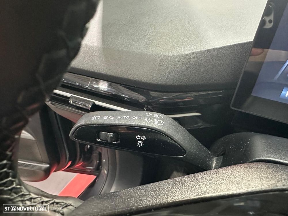 MG MG4 64 kWh Luxury - 43