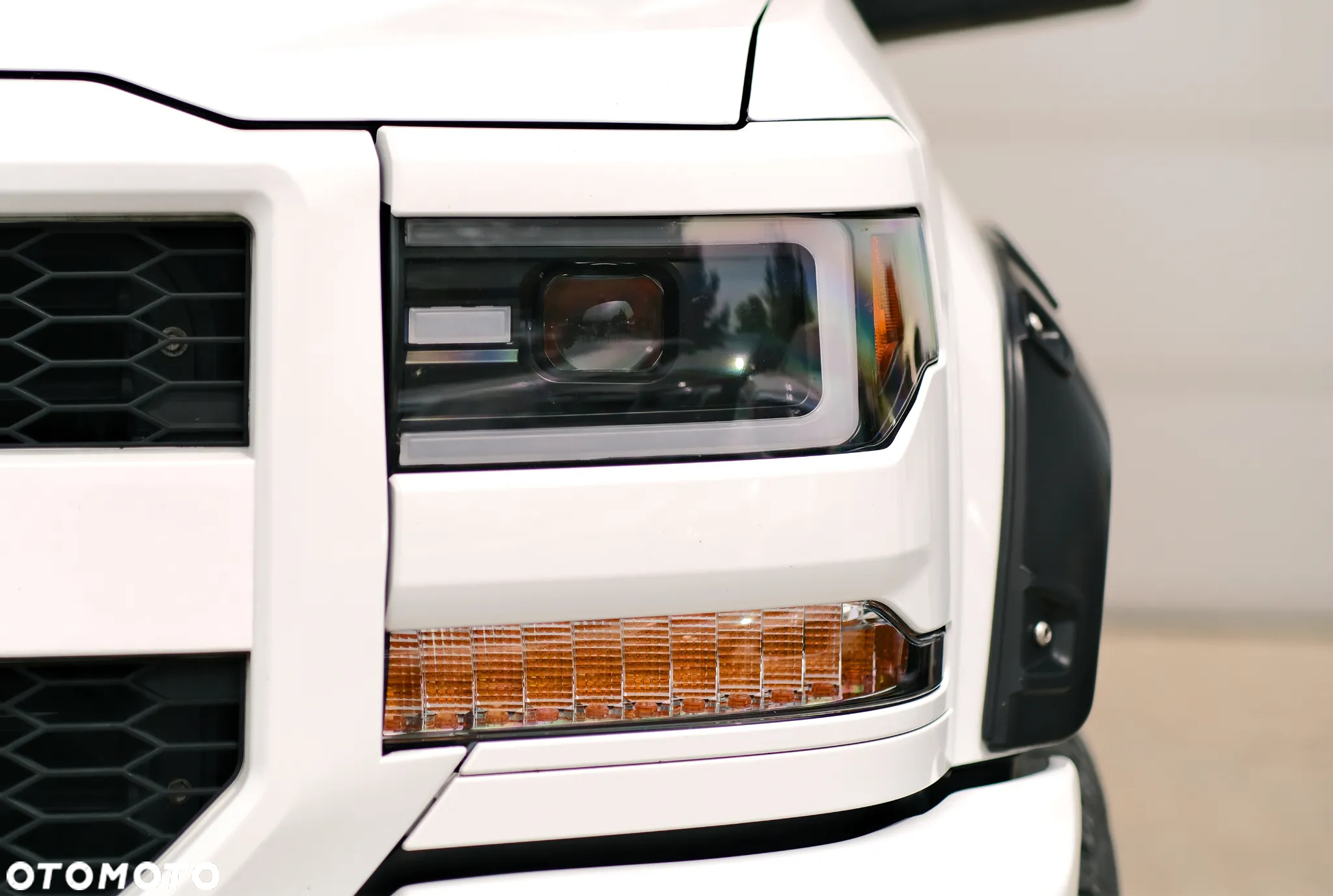Chevrolet Silverado - 5