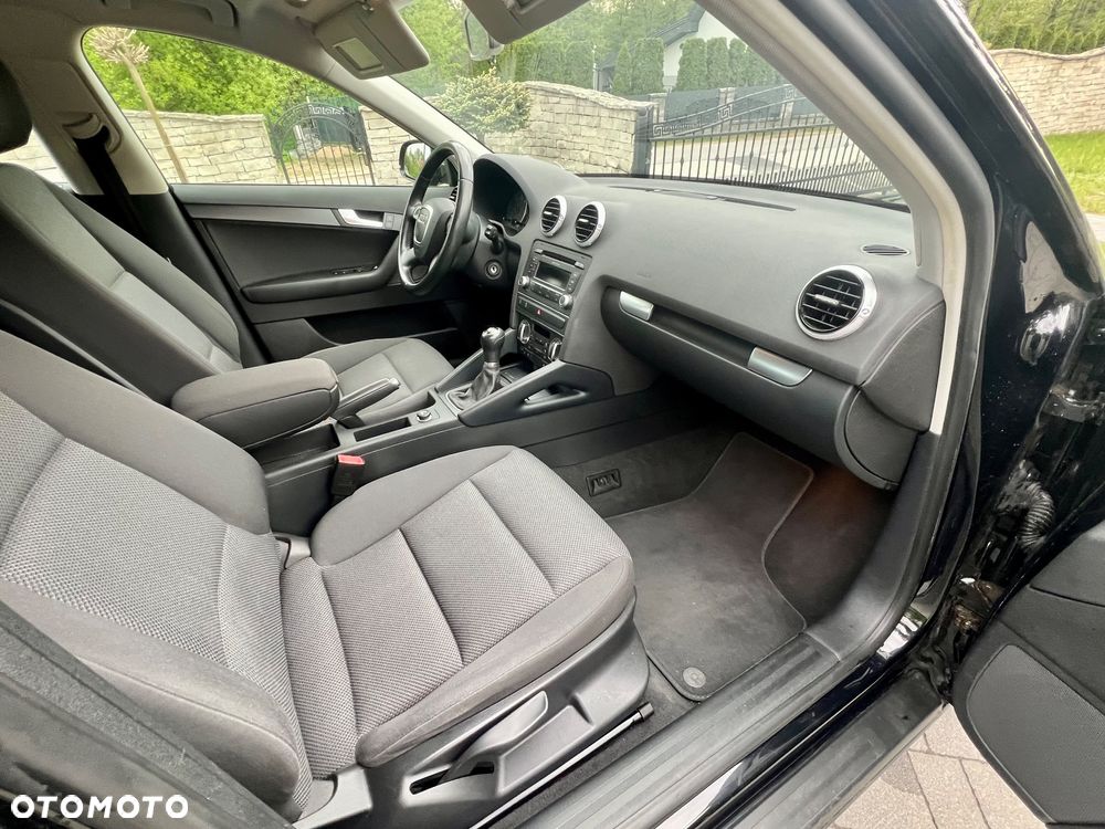Audi A3 Sportback 1.6 TDI Attraction - 22