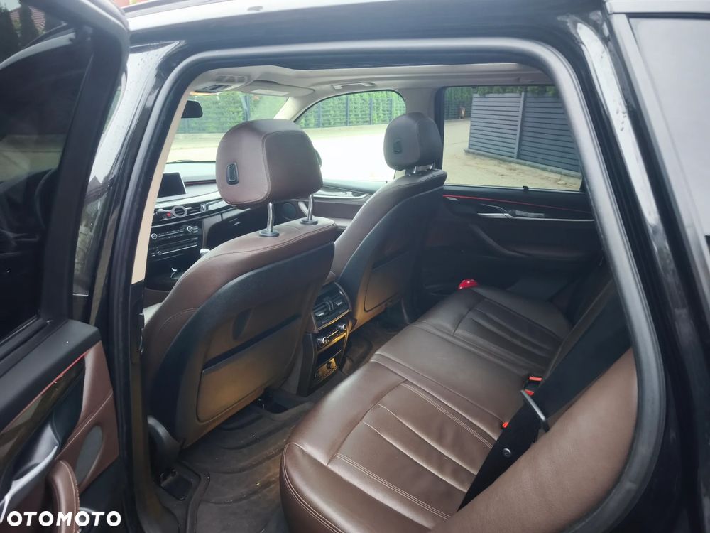 BMW X5 xDrive35i - 7