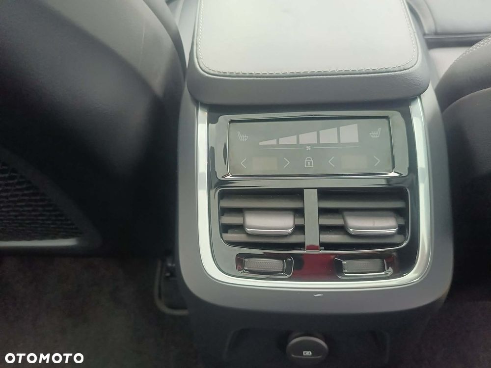 Volvo XC 90 T8 AWD Recharge Ultimate Dark - 31