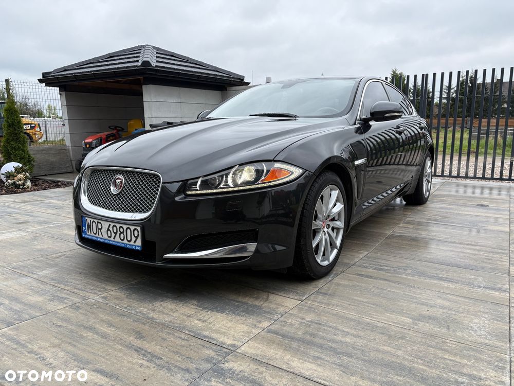 Jaguar XF 2.0 T Prestige - 2