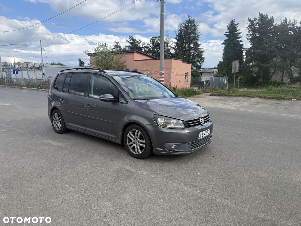 Volkswagen Touran - 1