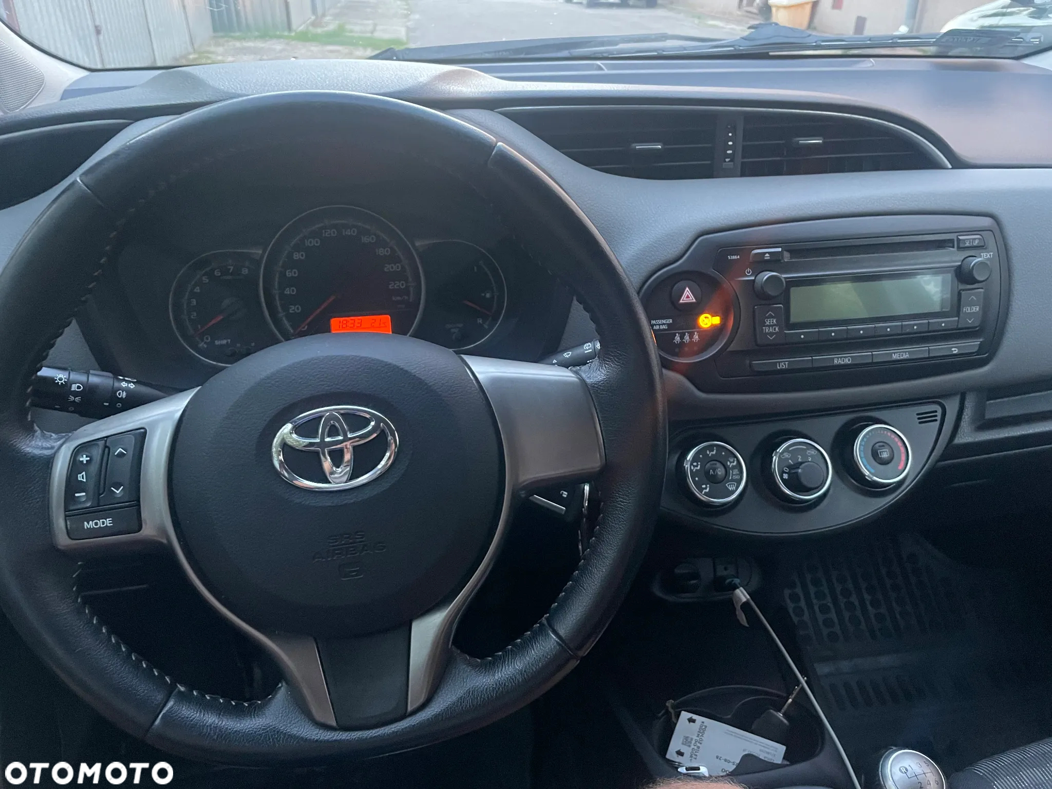 Toyota Yaris 1.33 Active EU6 - 9