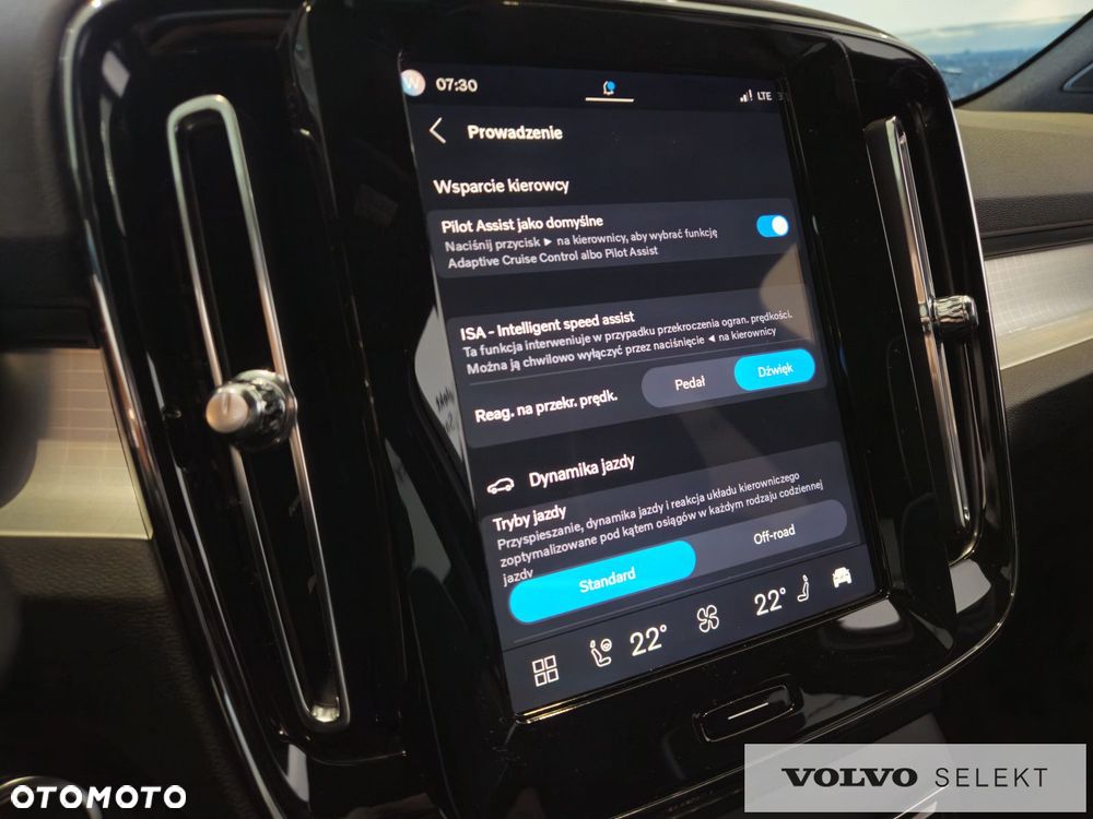 Volvo XC 40 - 30