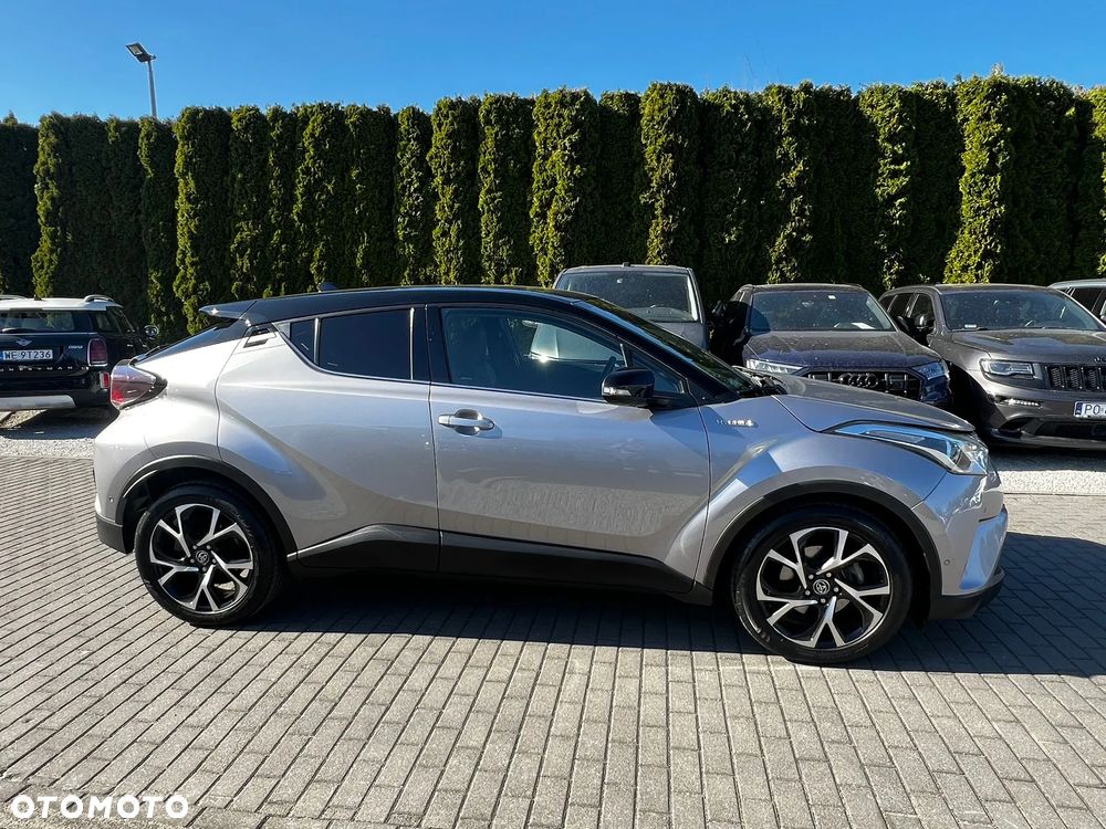 Toyota C-HR 1.8 Hybrid Neon Lime powered by JBL - 4