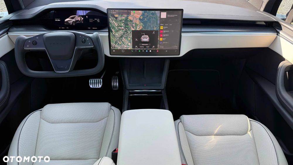 Tesla Model X - 8