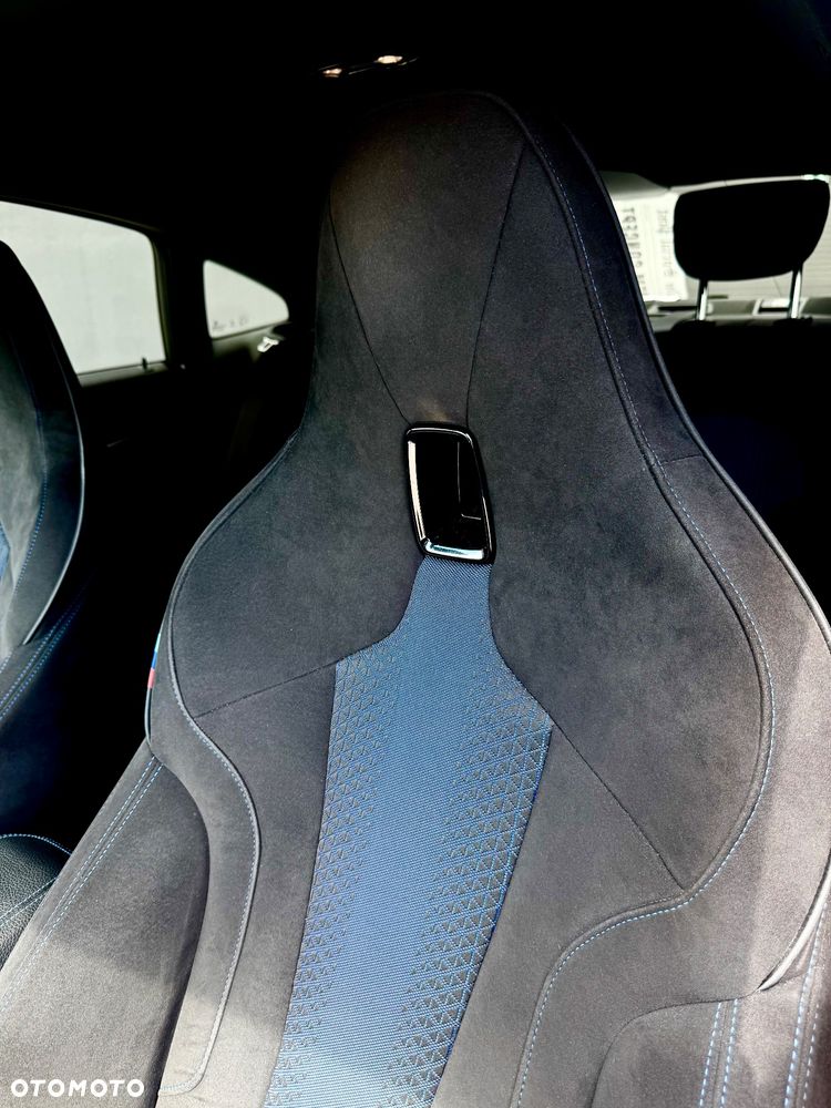 BMW Seria 2 218i M Sport - 11