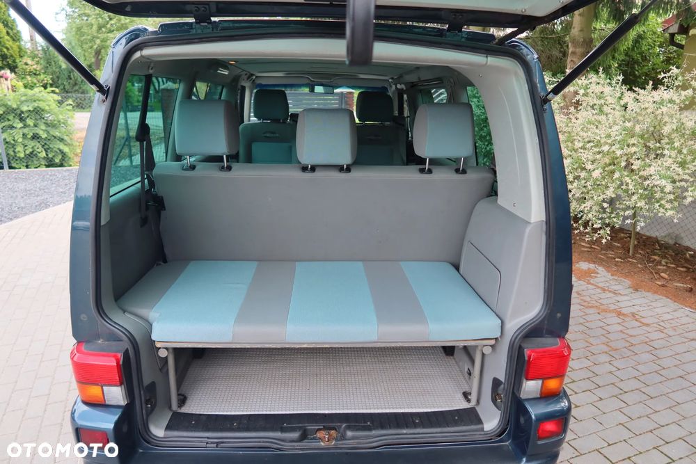 Volkswagen Multivan - 23