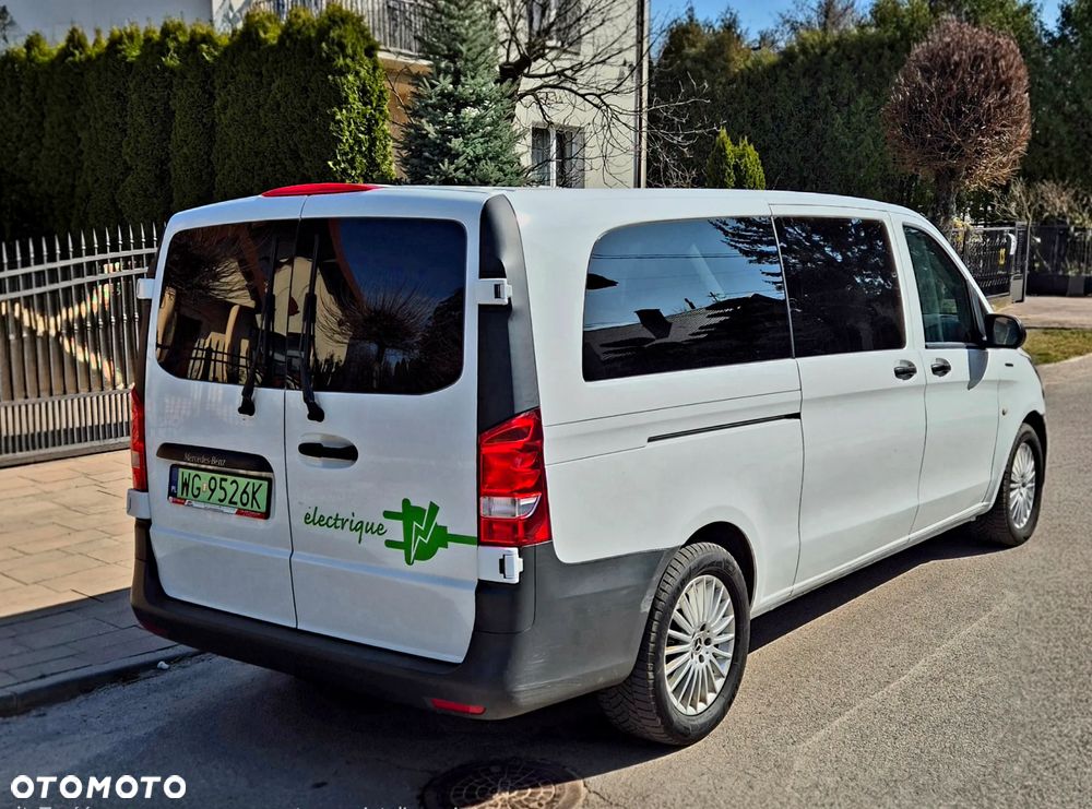 Mercedes-Benz E-VITO - 4