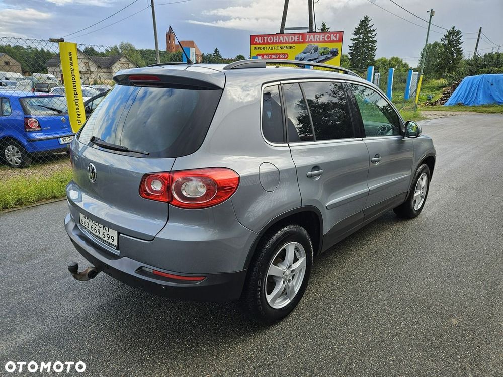 Volkswagen Tiguan - 4