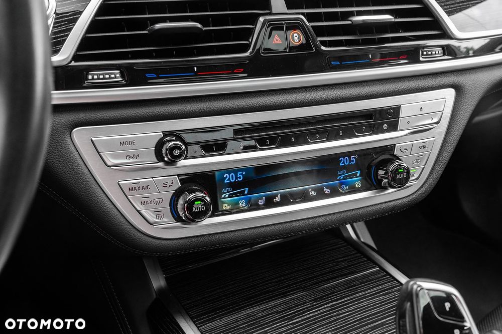 BMW Seria 7 740d xDrive mHEV sport - 21