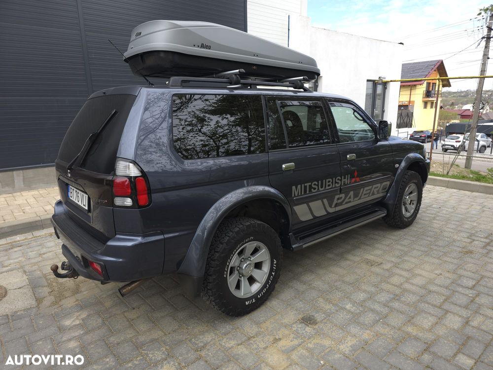 Mitsubishi Pajero Sport 2.5 TD Intense Piele + - 6