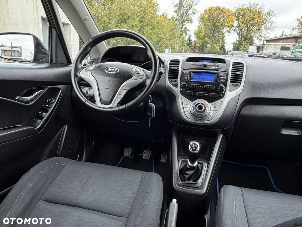 Hyundai ix20 - 25