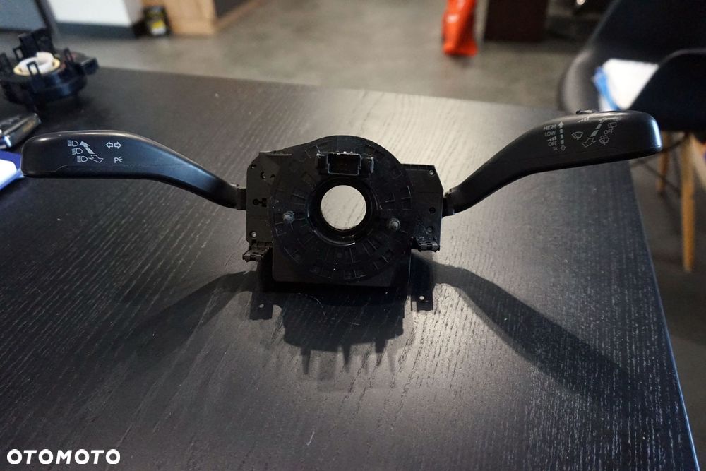 PRZEŁĄCZNIK ZESPOLONY TAŚMA AIRBAG FABIA II 545 LIFT 6Q0953503DN 6Q0959653B SKODA 2010-2014 - 1