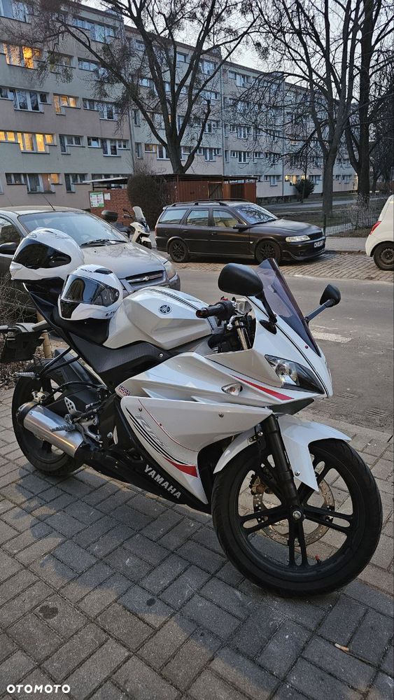 Yamaha YZF - 1