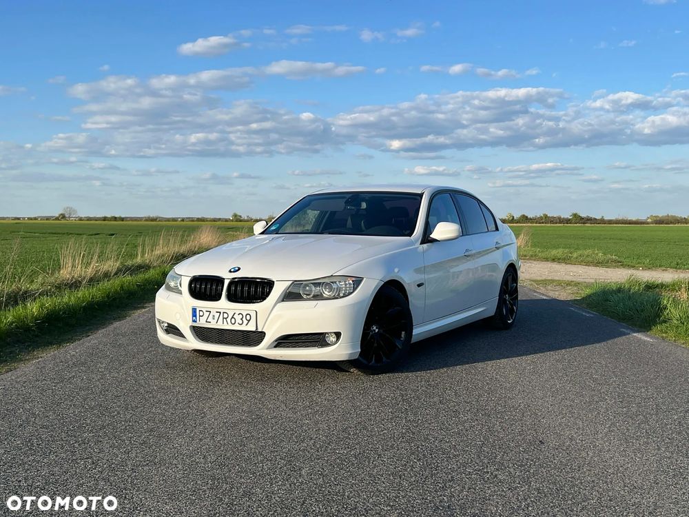 BMW Seria 3 318i - 3