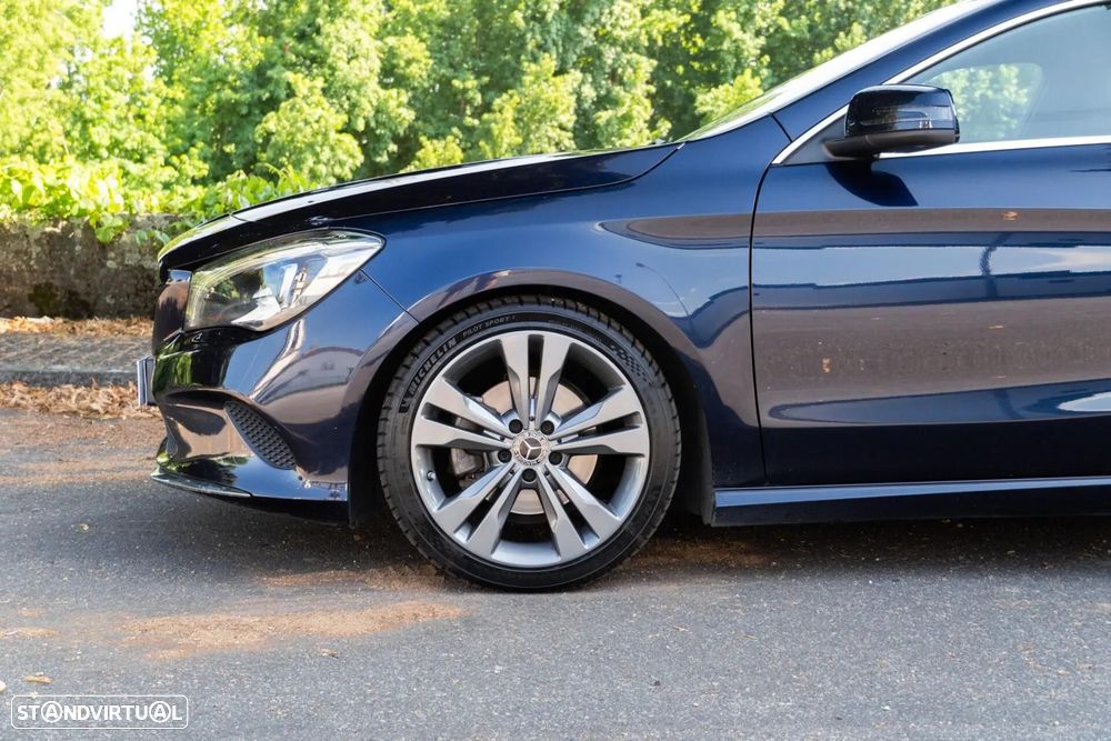 Mercedes-Benz CLA 180 d - 34