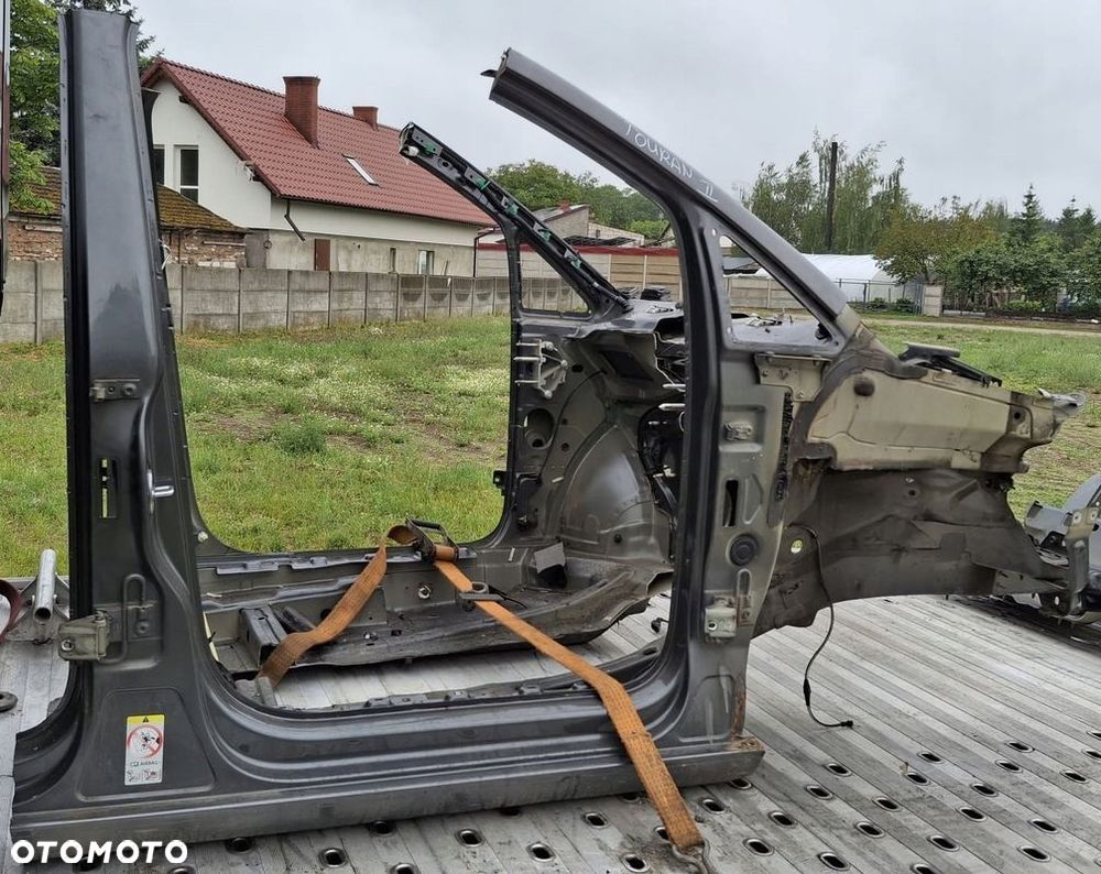VW TOURAN II 10-15 ĆWIARTKA PRZÓD PRAWA PODŁUŻNICA - 1