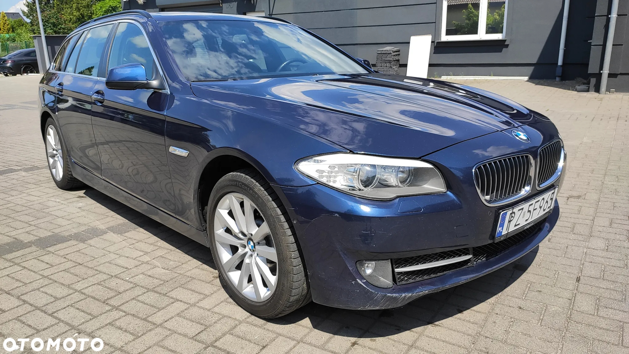 BMW Seria 5 525d xDrive Touring - 24