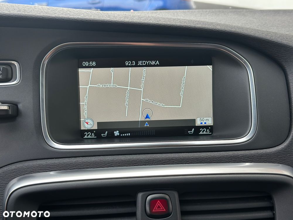 Volvo V40 D2 Drive-E R-Design Momentum - 21