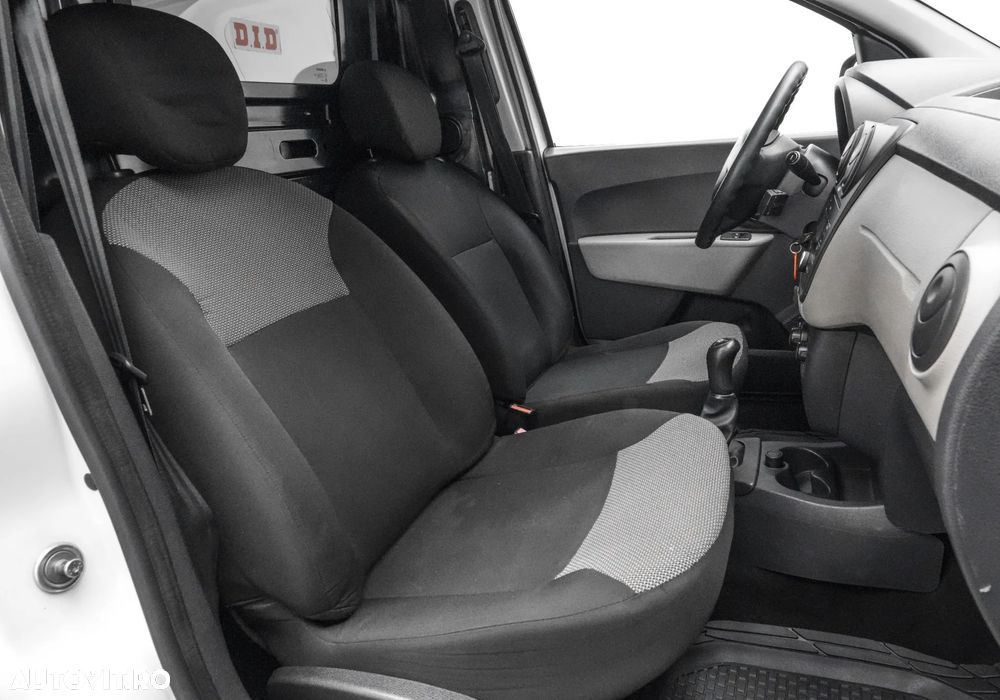 Dacia Dokker 1.6 102 CP Laureate - 13