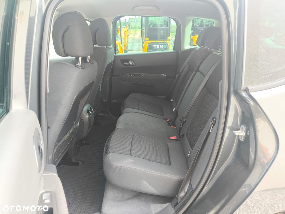 Peugeot 3008 - 23