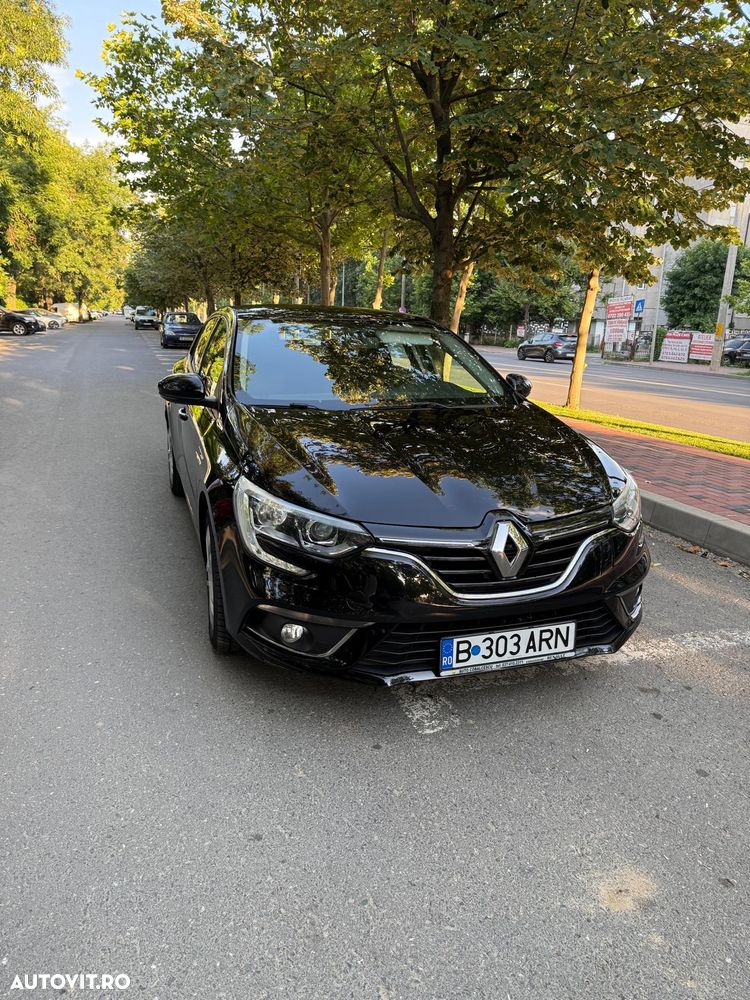 Renault Megane TCE GPF Life - 9