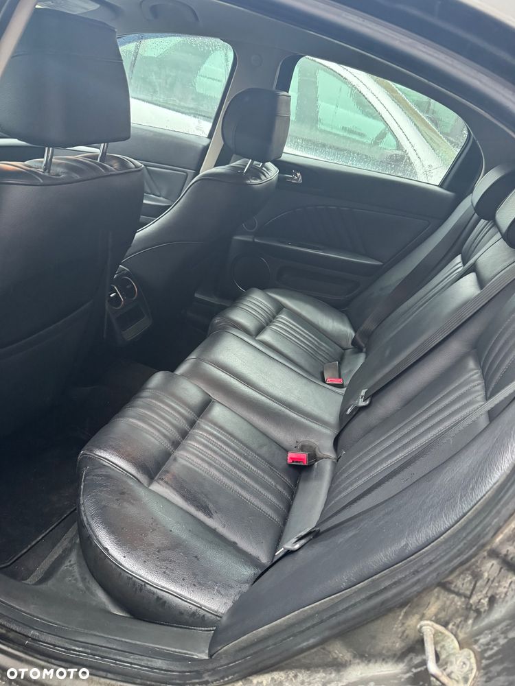 Alfa Romeo 159 1.9JTS Distinctive - 6