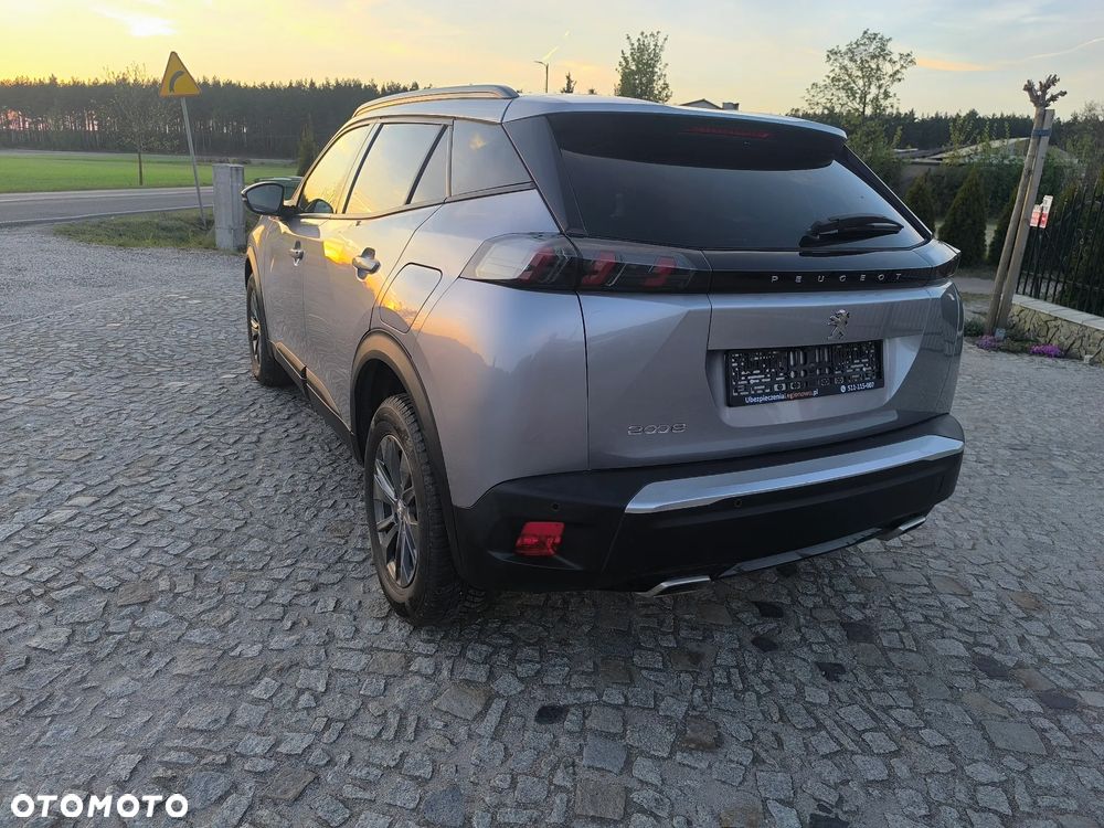 Peugeot 2008 1.2 Pure Tech GPF Style S&S - 8