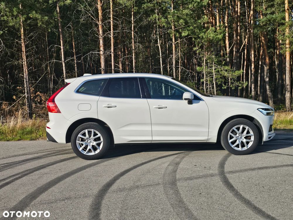 Volvo XC 60 T4 Momentum Pro - 6