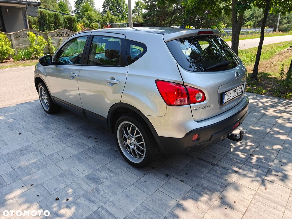 Nissan Qashqai 2.0 lounge - 3