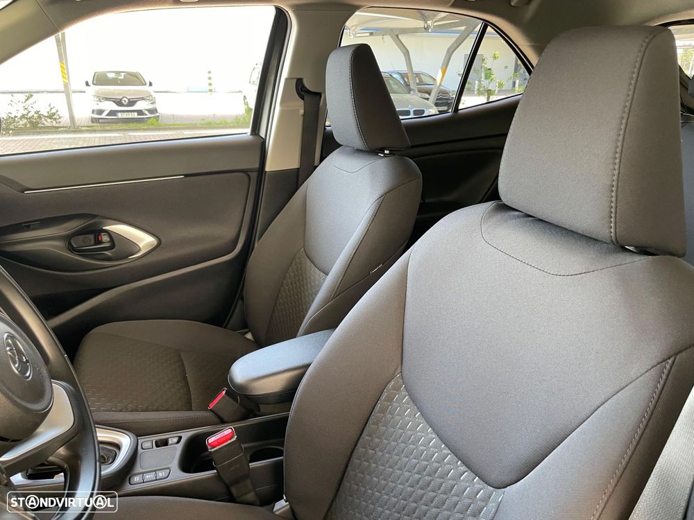 Toyota Yaris Cross 1.5 HDF Comfort Plus - 8