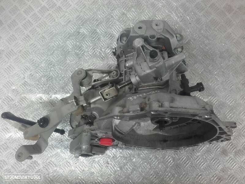 CAIXA VELOCIDADES OPEL CORSA C 2006 - 6