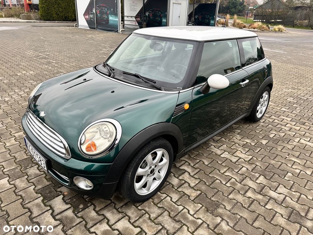 MINI Cooper Standard - 16